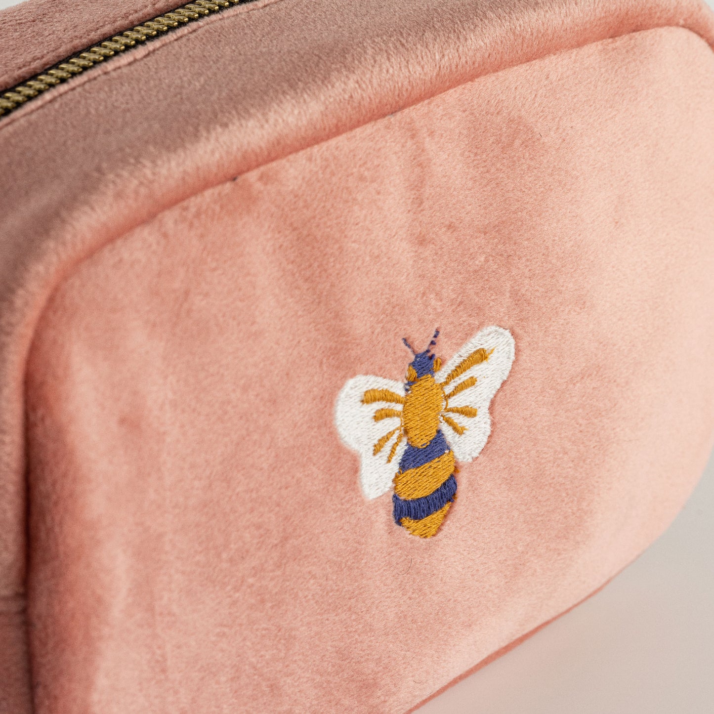 Travel Pouch Honey Bee Pink