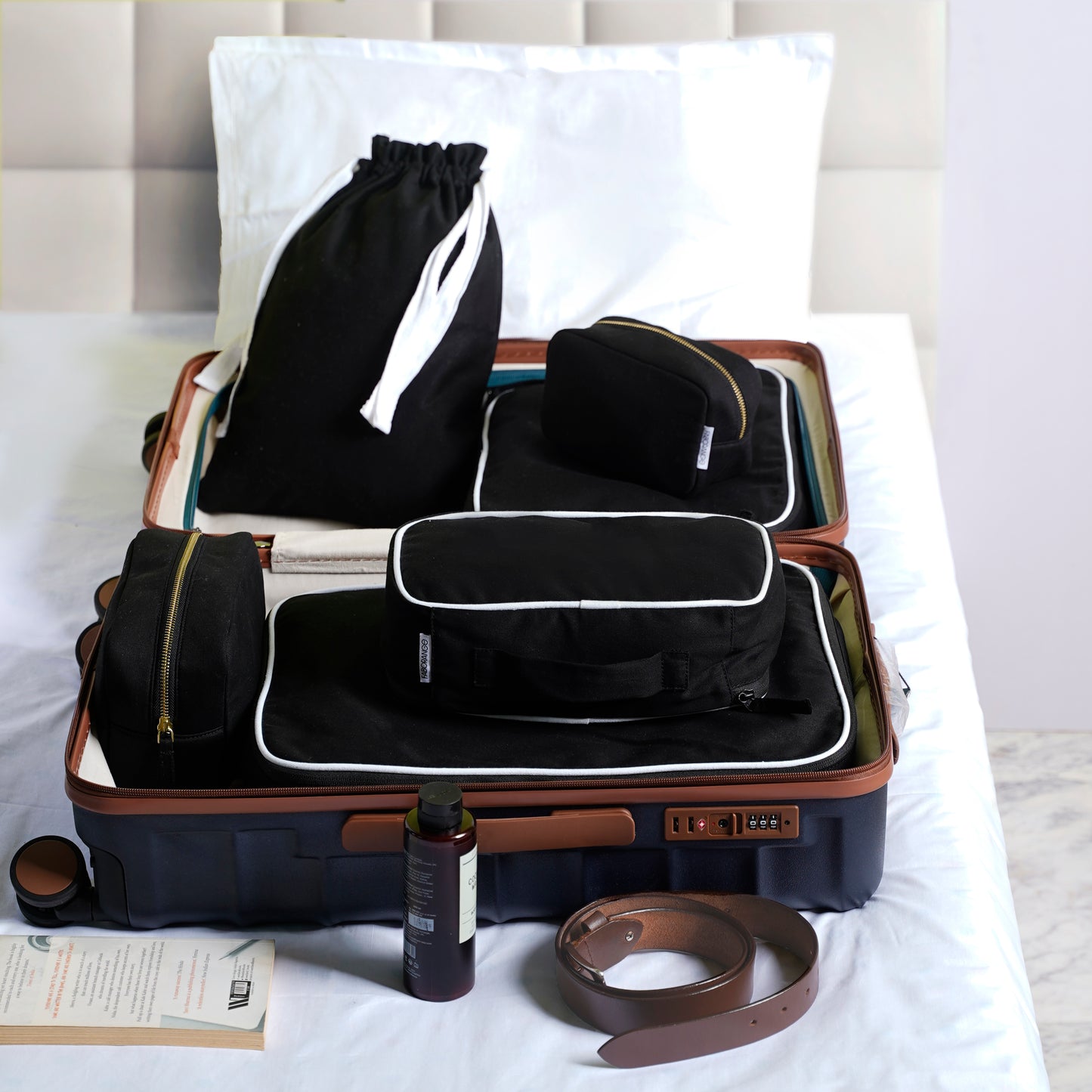 Complete Cotton Travel Set – 9 Pieces Black Voyage