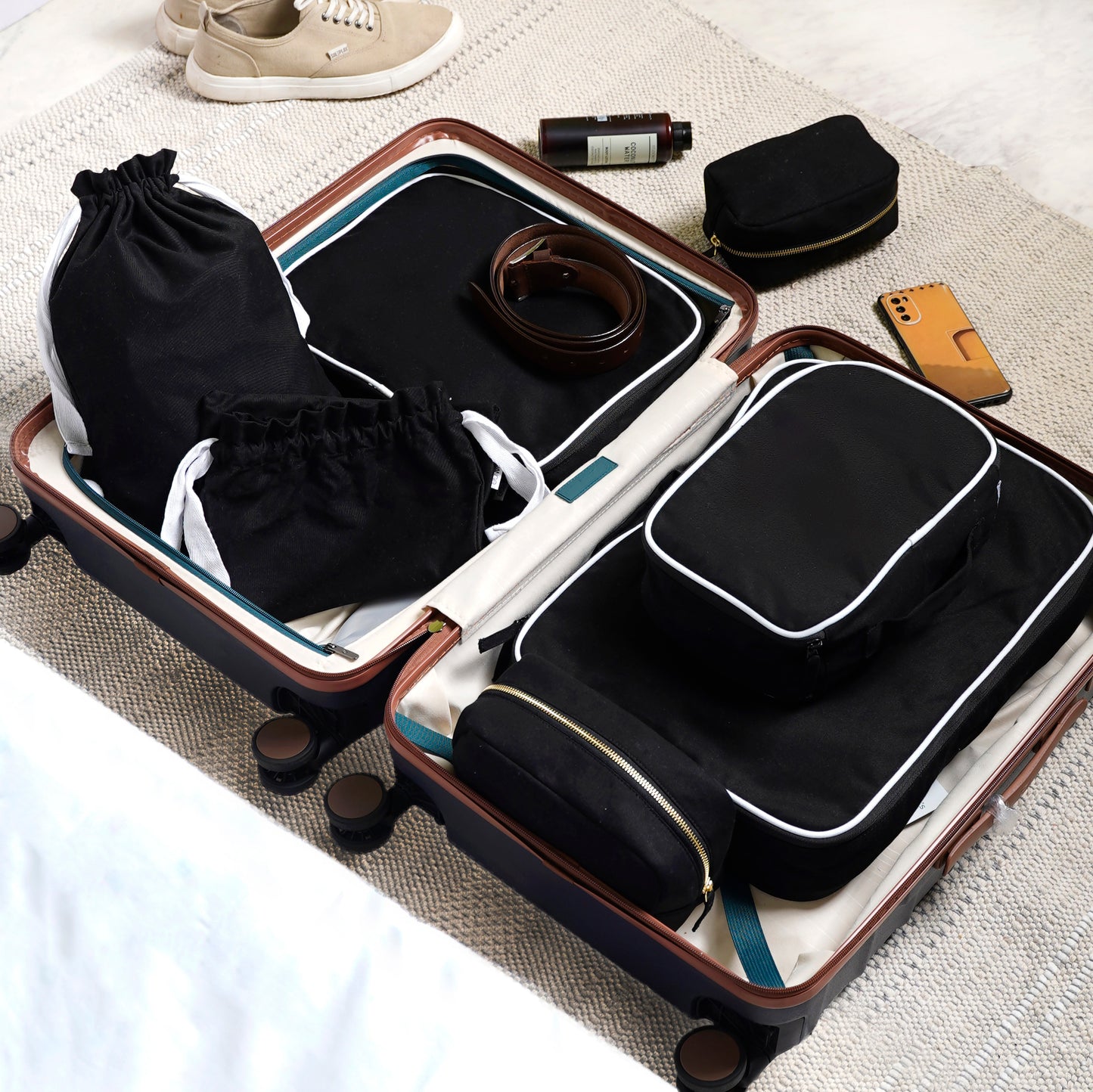 Complete Cotton Travel Set – 9 Pieces Black Voyage