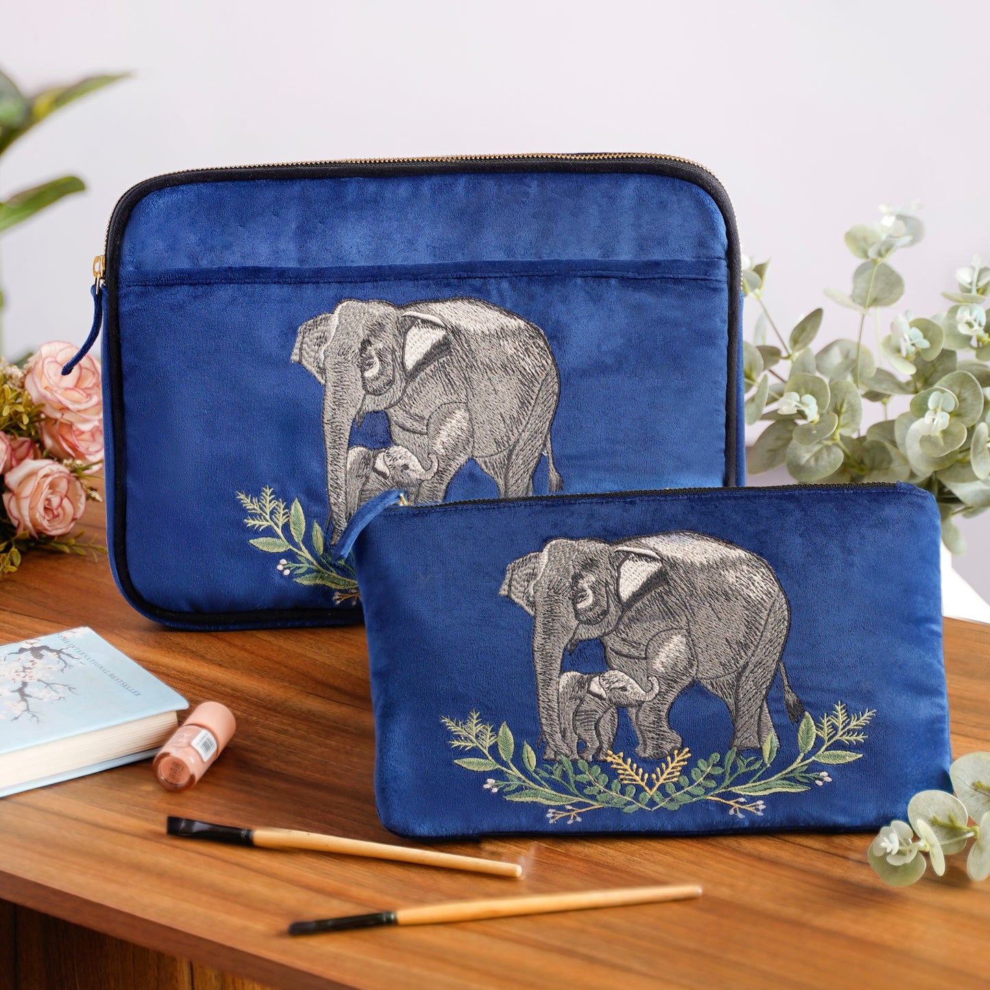 Wild Grace Set Elephant Trails Blue- Laptop Sleeve & Everyday Pouch