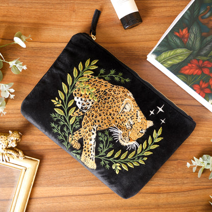 Everyday Pouch Leopard’s Grace Black