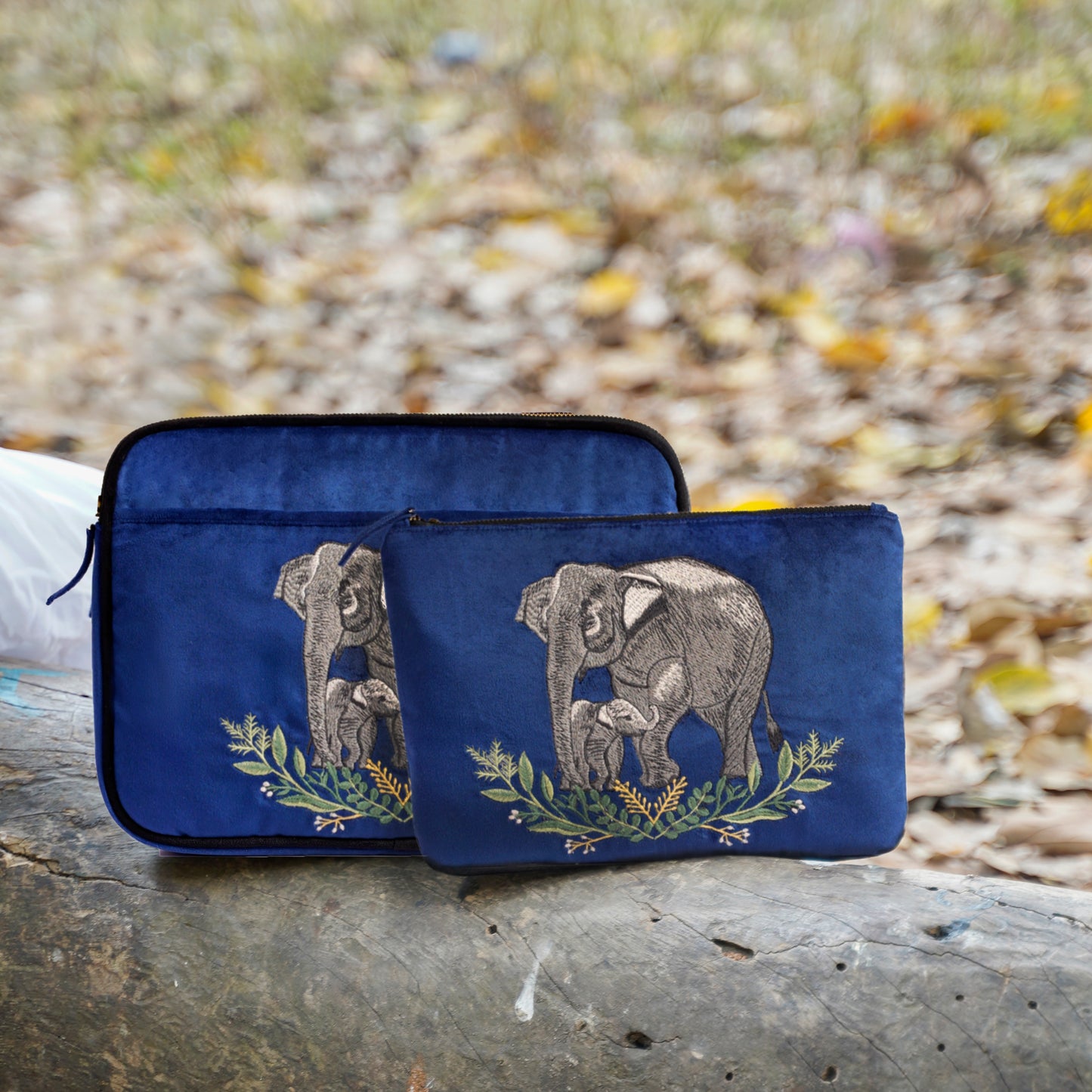 Wild Grace Set Elephant Trails Blue- Laptop Sleeve & Everyday Pouch