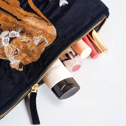 Everyday Pouch Lion's Legacy Savannah Black