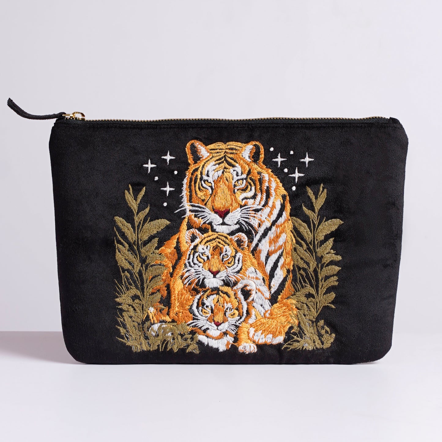 Everyday Pouch Majestic Tigers Black