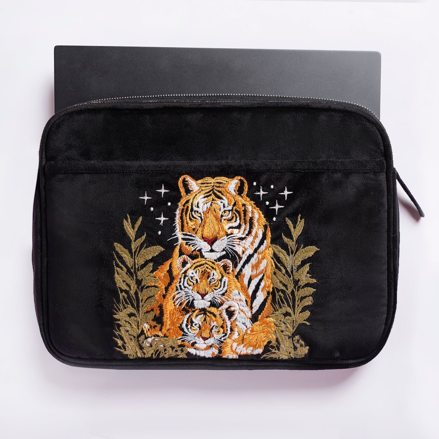 Laptop Sleeve Majestic Tigers Black